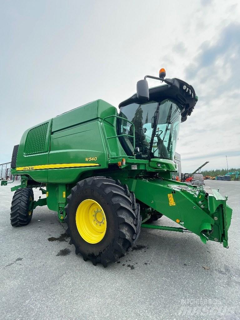 John Deere W 540 Mähdrescher