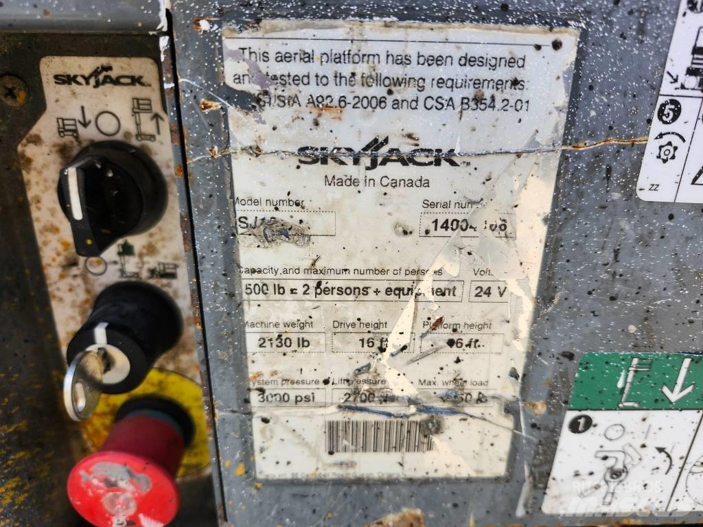 SkyJack SJ 16 Personenaufzüge