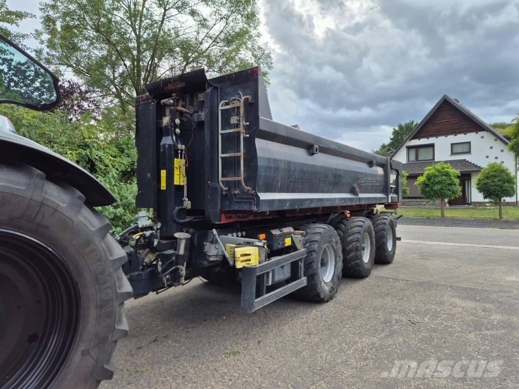 Pronar T 386 Anhänger mit Hakenlift