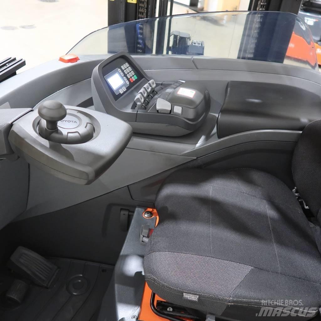 Toyota RRE160HR Schubmaststapler