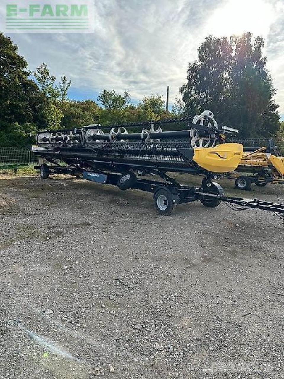 MacDon fd 241 Zubehör Mähdrescher