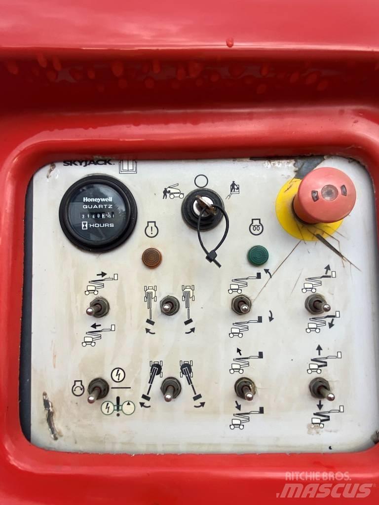 SkyJack SJ 63 AJ Gelenkteleskoparbeitsbühnen