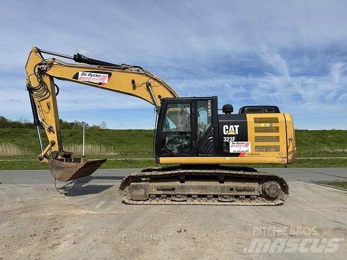 CAT 323FL Raupenbagger