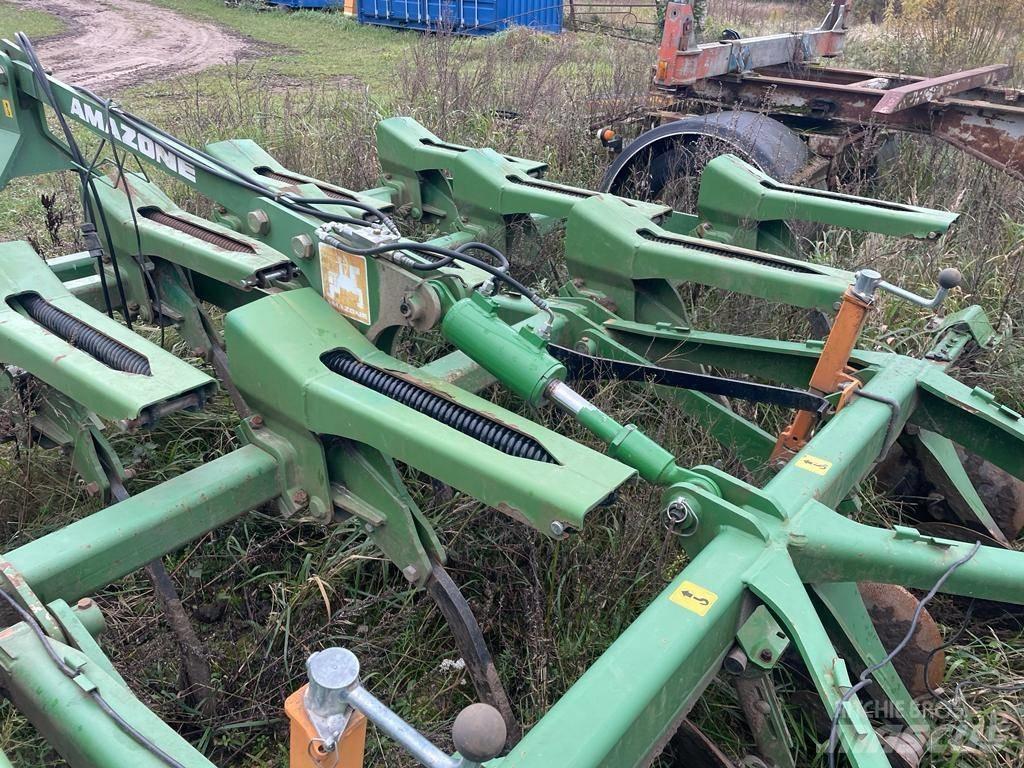 Amazone Cenius 4002 Meißelgrubber