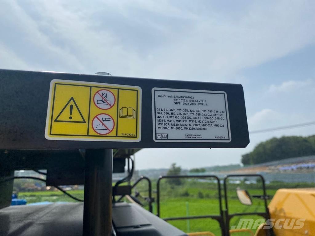 CAT 352 UHD Raupenbagger