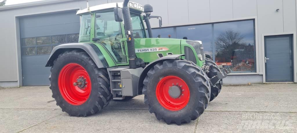 Fendt 820 Vario TMS Traktoren