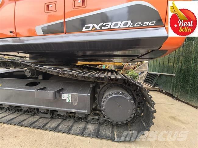 Doosan DX 300 LC Raupenbagger