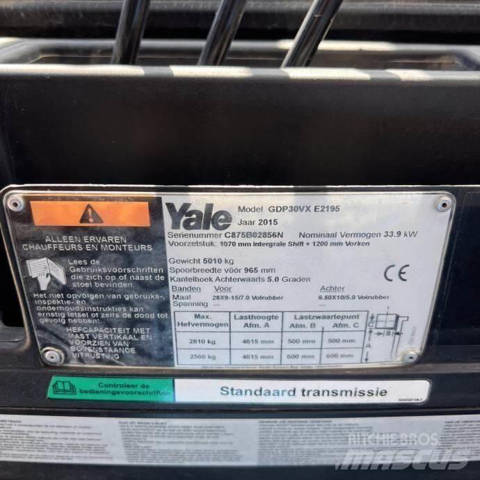Yale GDP30VX Diesel heftrucks