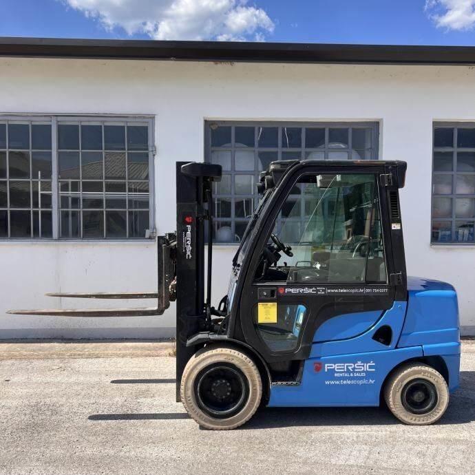Yale GDP30VX Diesel heftrucks