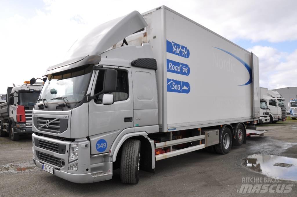 Volvo FM 6X2 Kofferaufbau