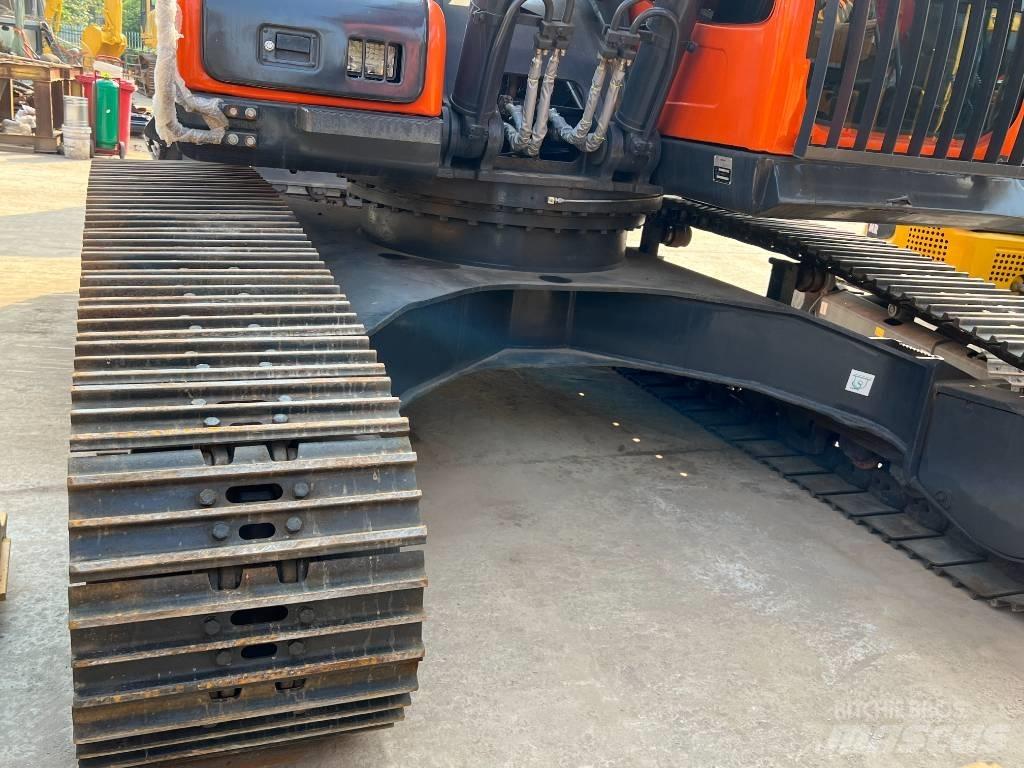 Doosan DX300 Mobilbagger