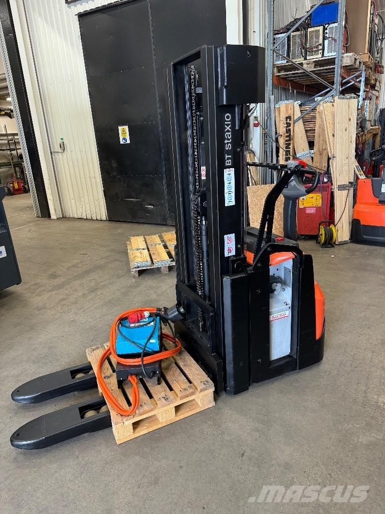 Toyota SWE160L Deichselstapler