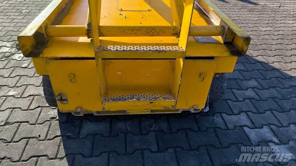 Haulotte Compact 10 Scheren-Arbeitsbühnen