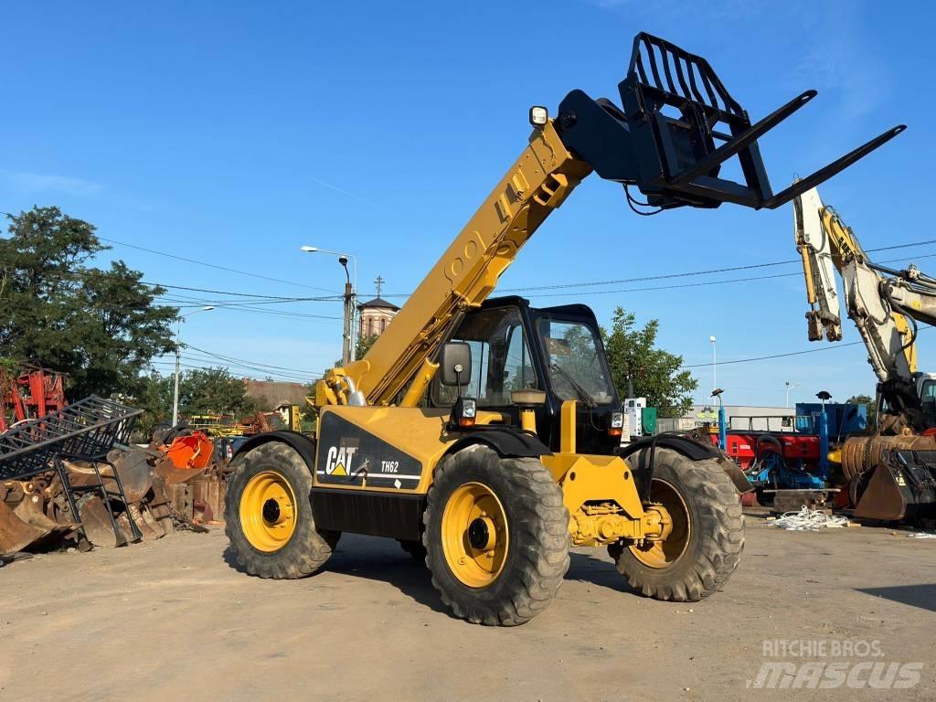 CAT TH 62 Teleskoplader für Landwirtschaft
