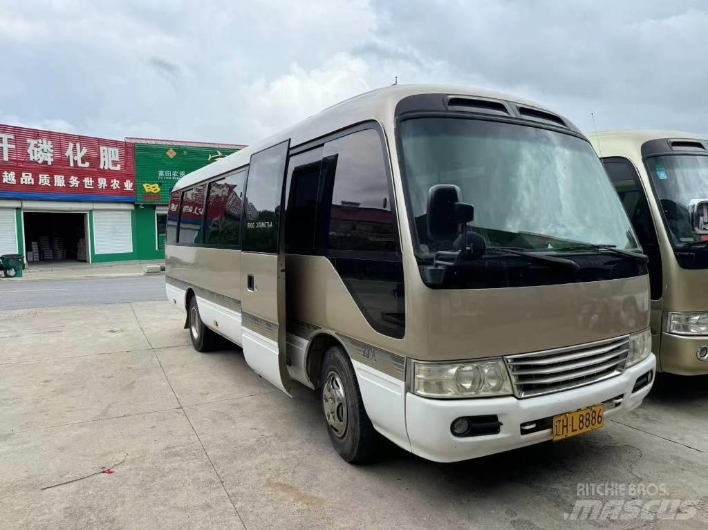 Toyota Coaster Minibusse