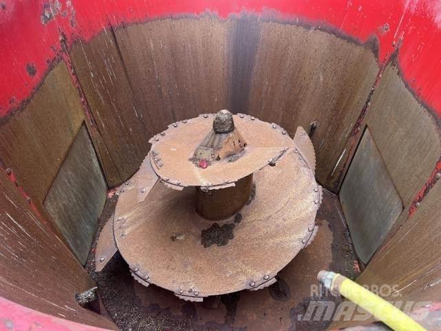 Peecon VME 120 Futtermischwagen