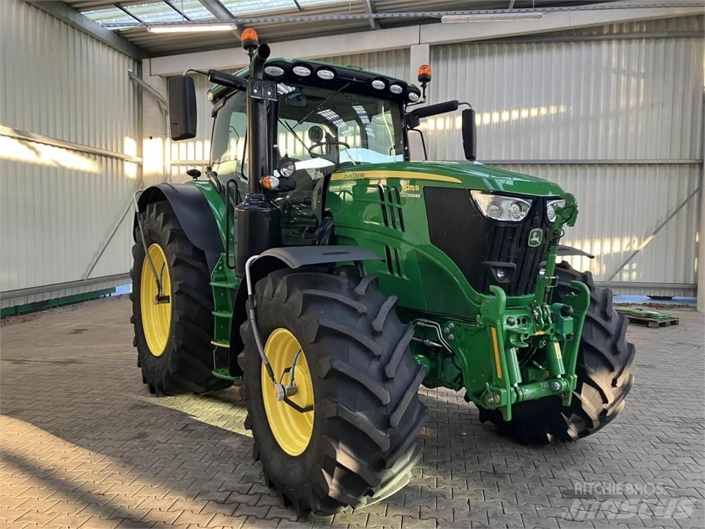 John Deere 6215R Traktoren