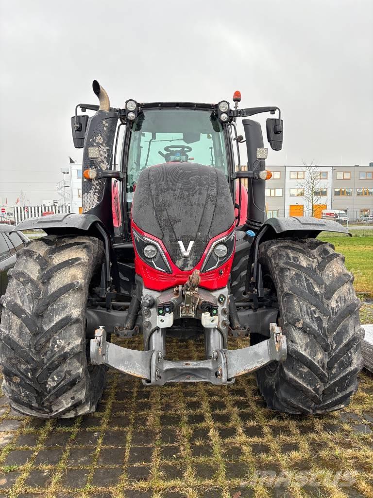 Valtra T 234 A Traktoren