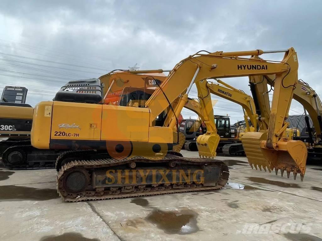 Hyundai Robex 220-7 Raupenbagger