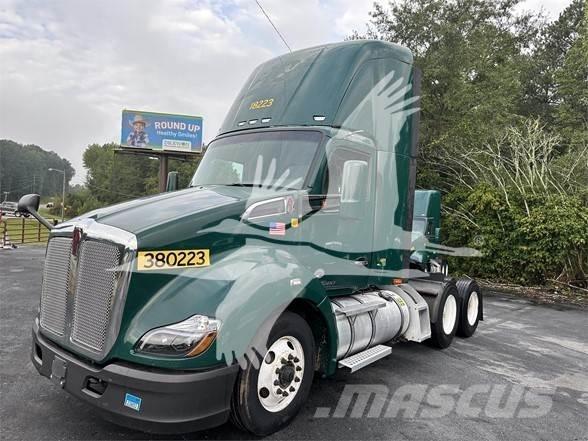 Kenworth T680 Sattelzugmaschinen