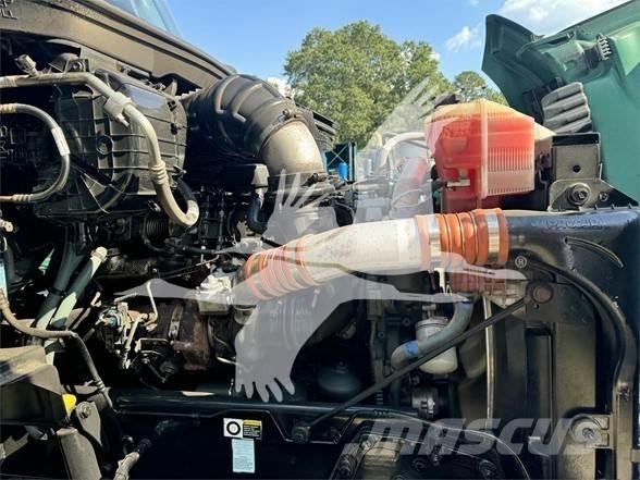 Kenworth T680 Sattelzugmaschinen