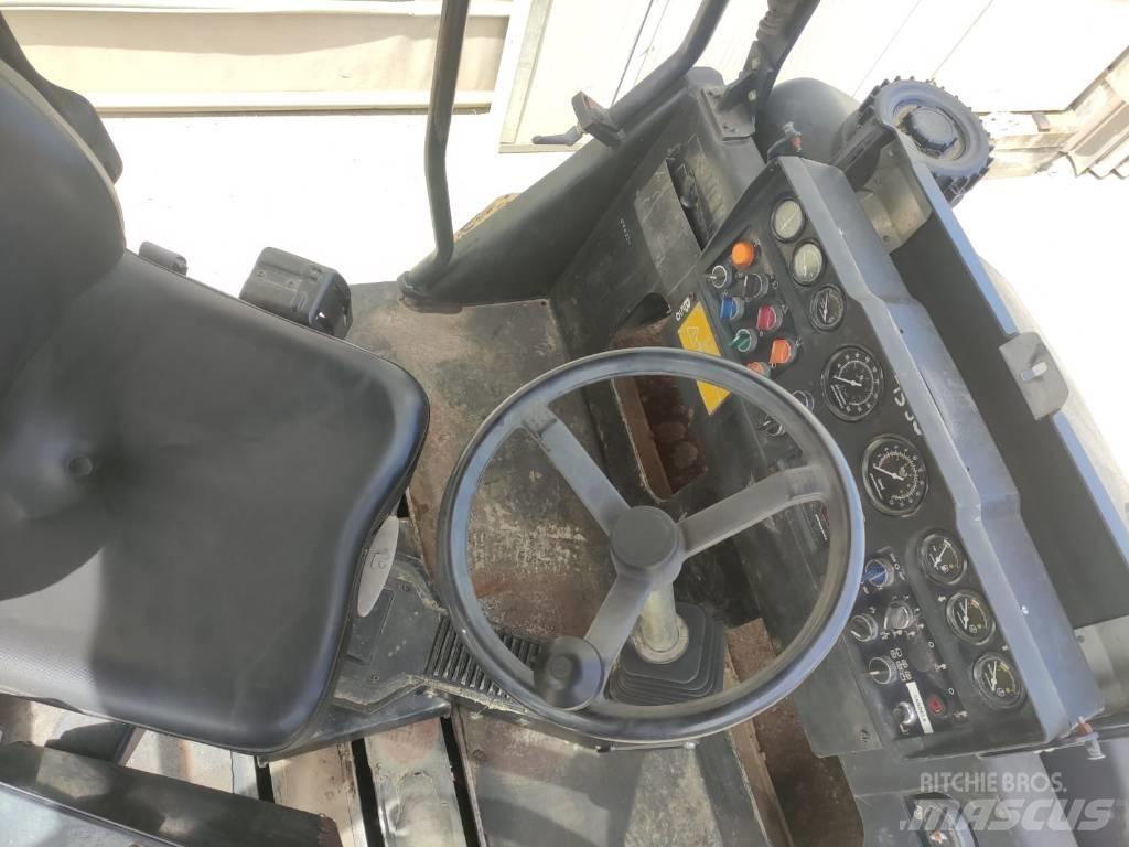 Dynapac CC 232 HF Tandemwalzen