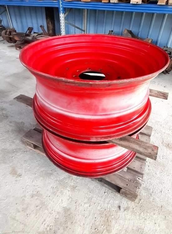 Fendt 15x38 RIMS Reifen