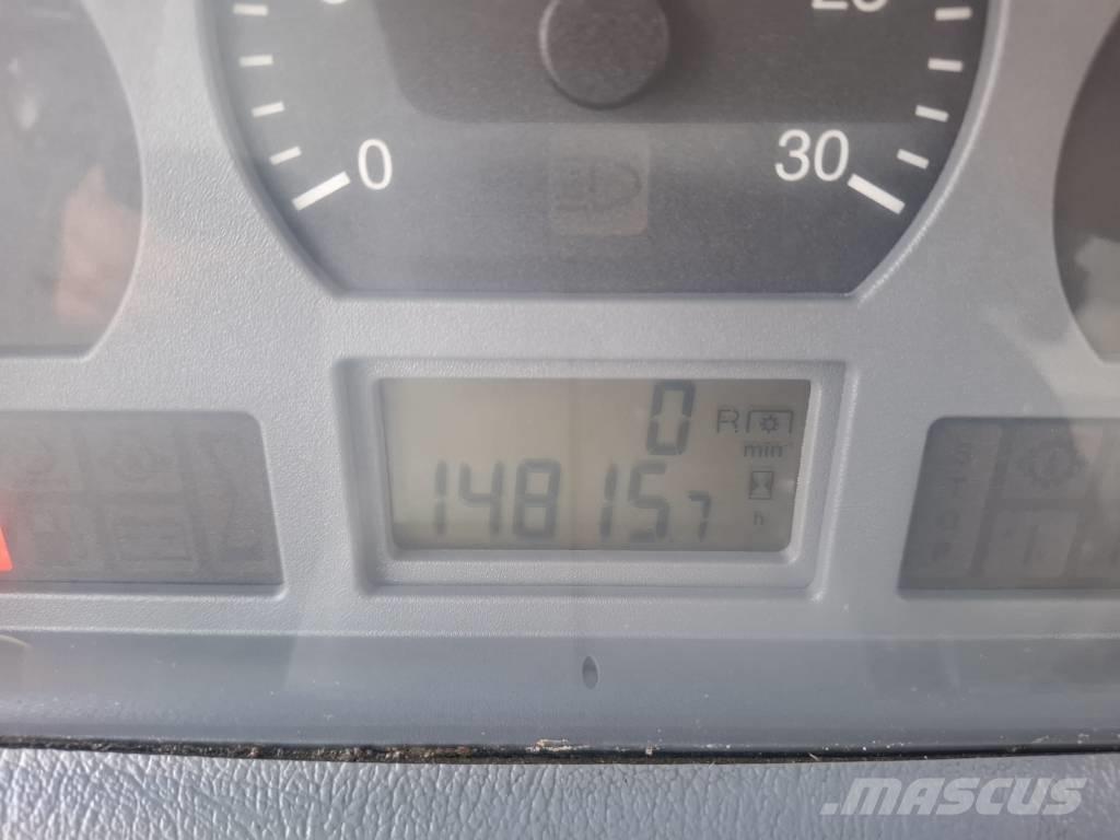 Valtra N 101 Traktoren