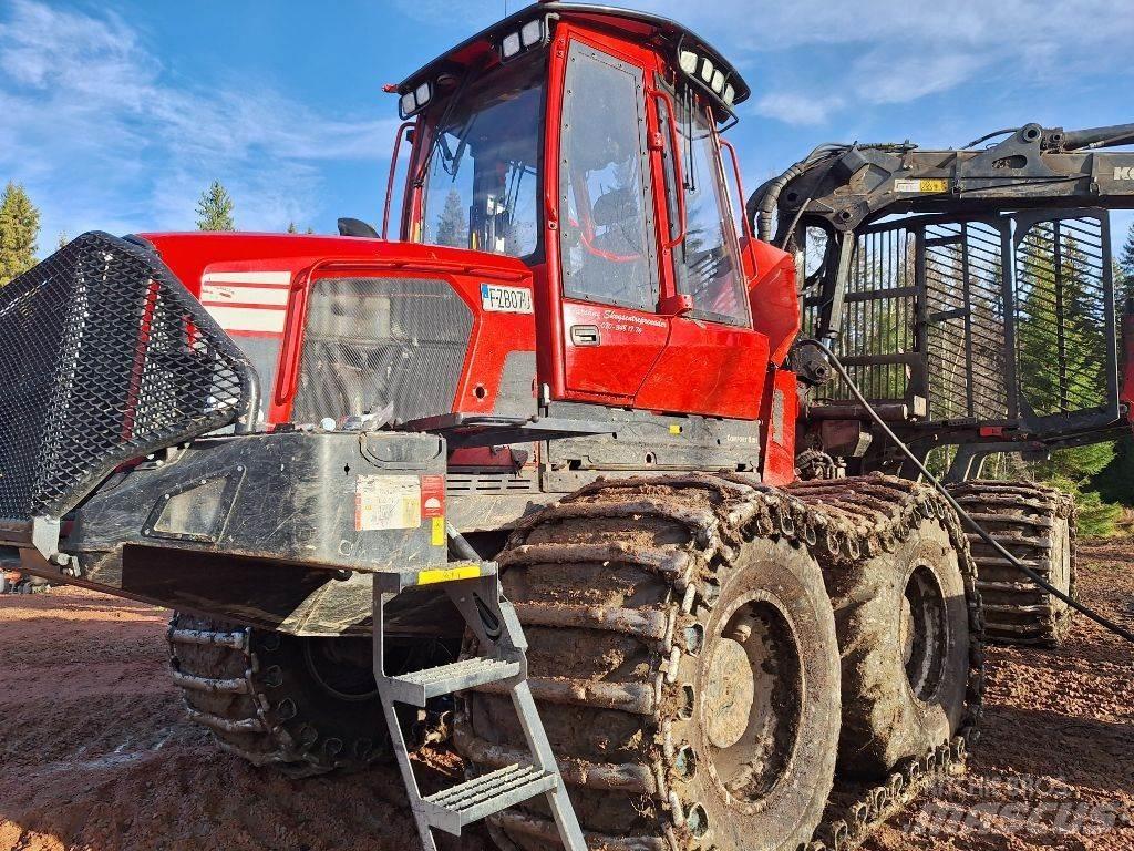 Komatsu 895 Forwarder