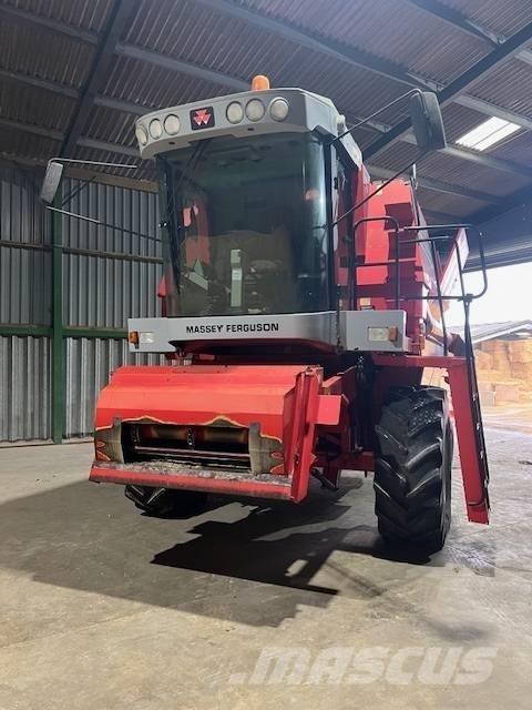 Massey Ferguson 30 Mähdrescher
