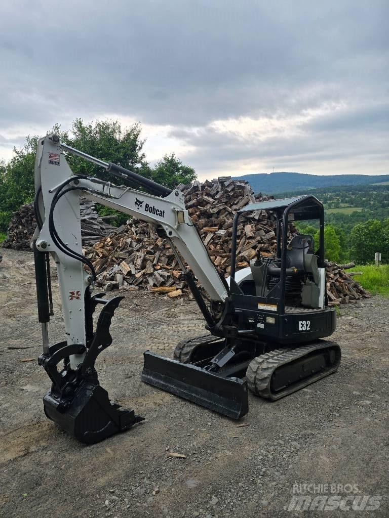 Bobcat E 32 Minibagger < 7t