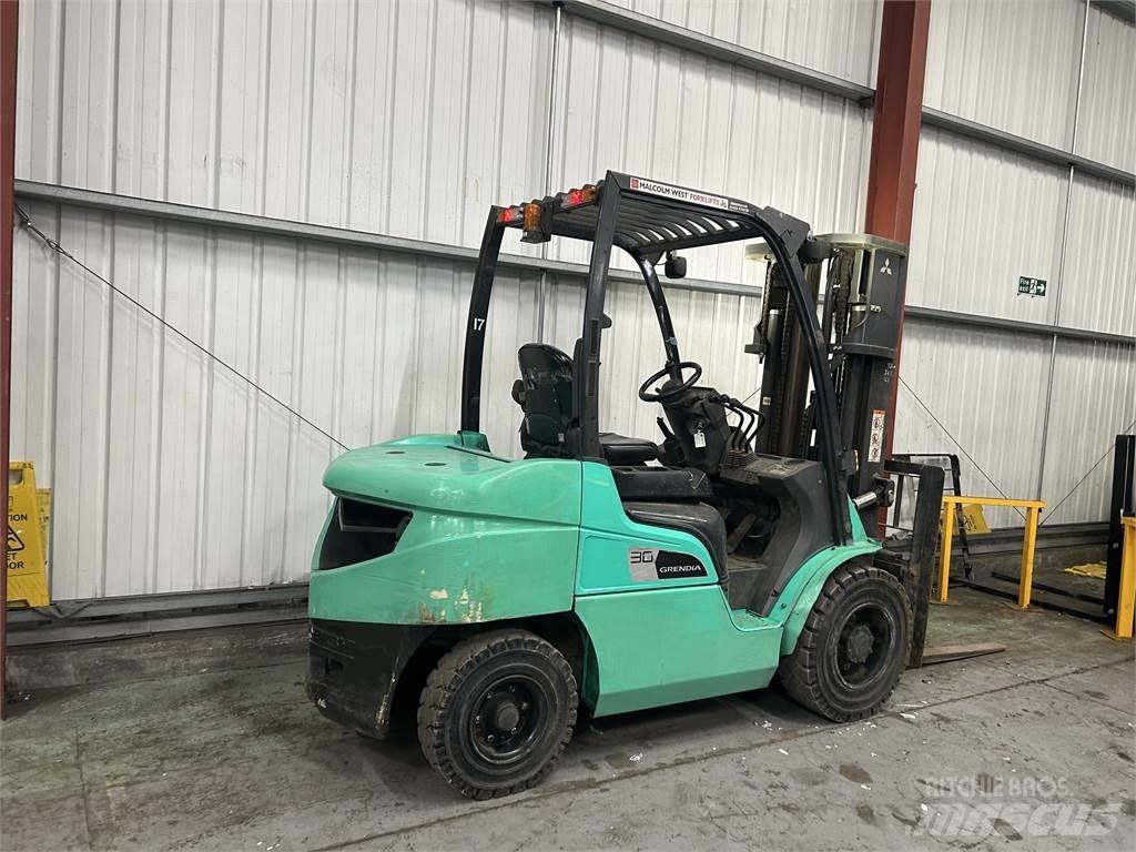 Mitsubishi FD30NT Diesel heftrucks