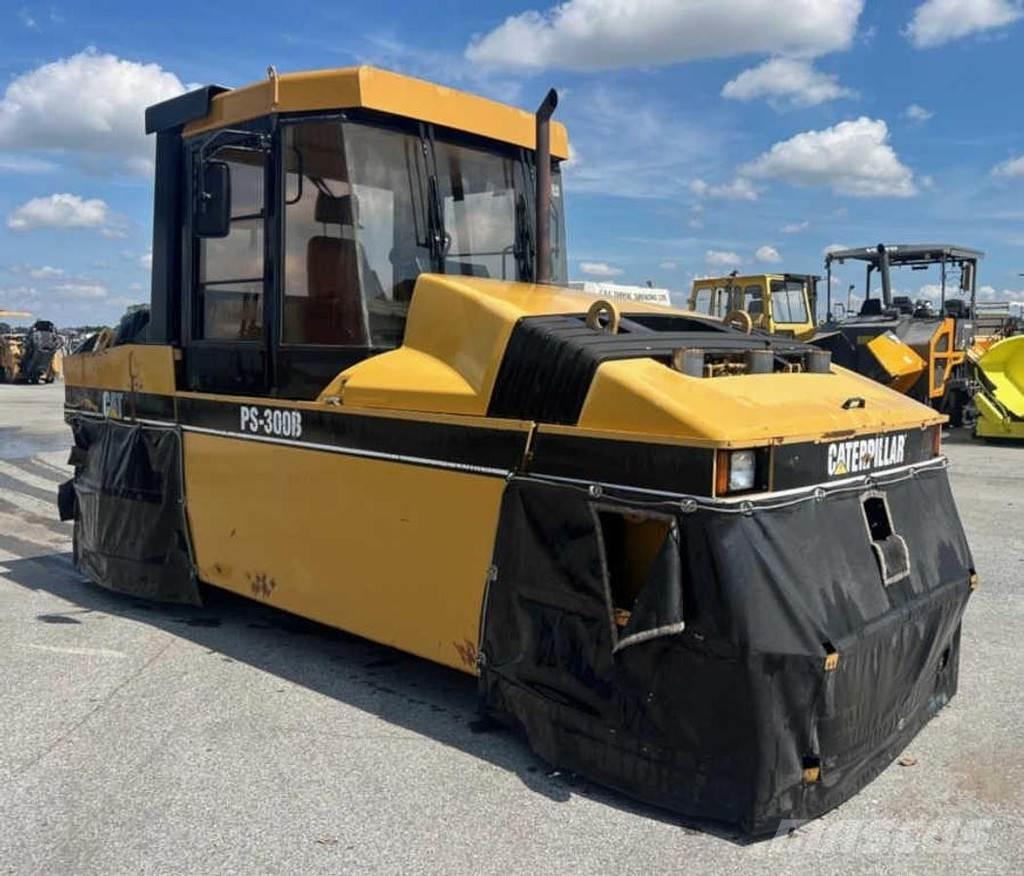 CAT PS 300B Gummiradwalzen