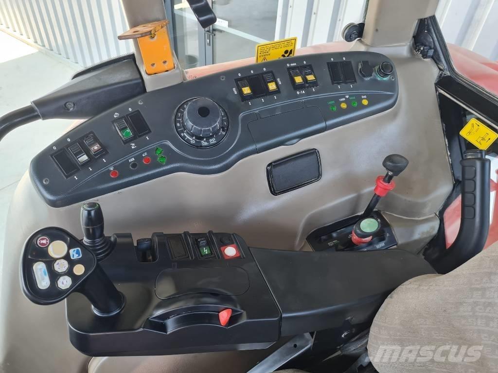 Case IH CVX 170 Traktoren