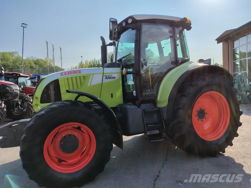 CLAAS Arion 640 Traktoren