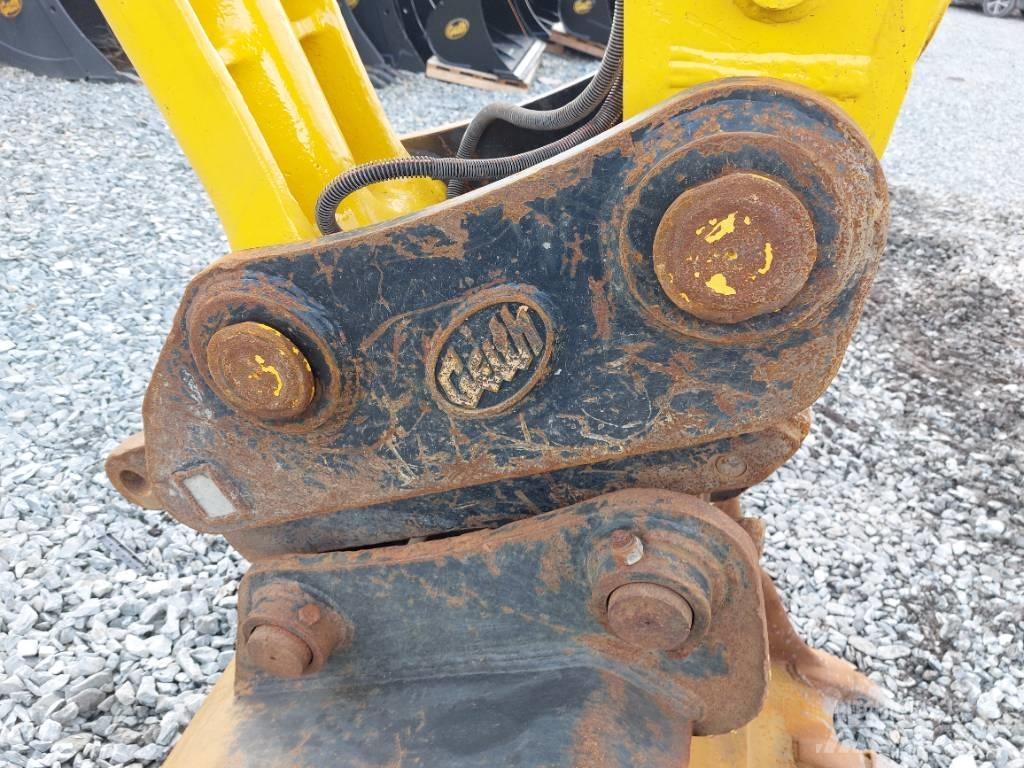 Komatsu PC210LC-11 Raupenbagger