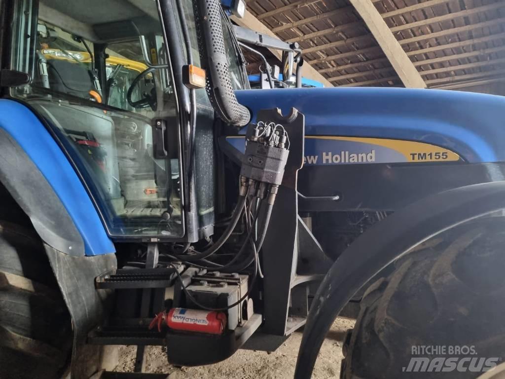 New Holland TM 155 Traktoren