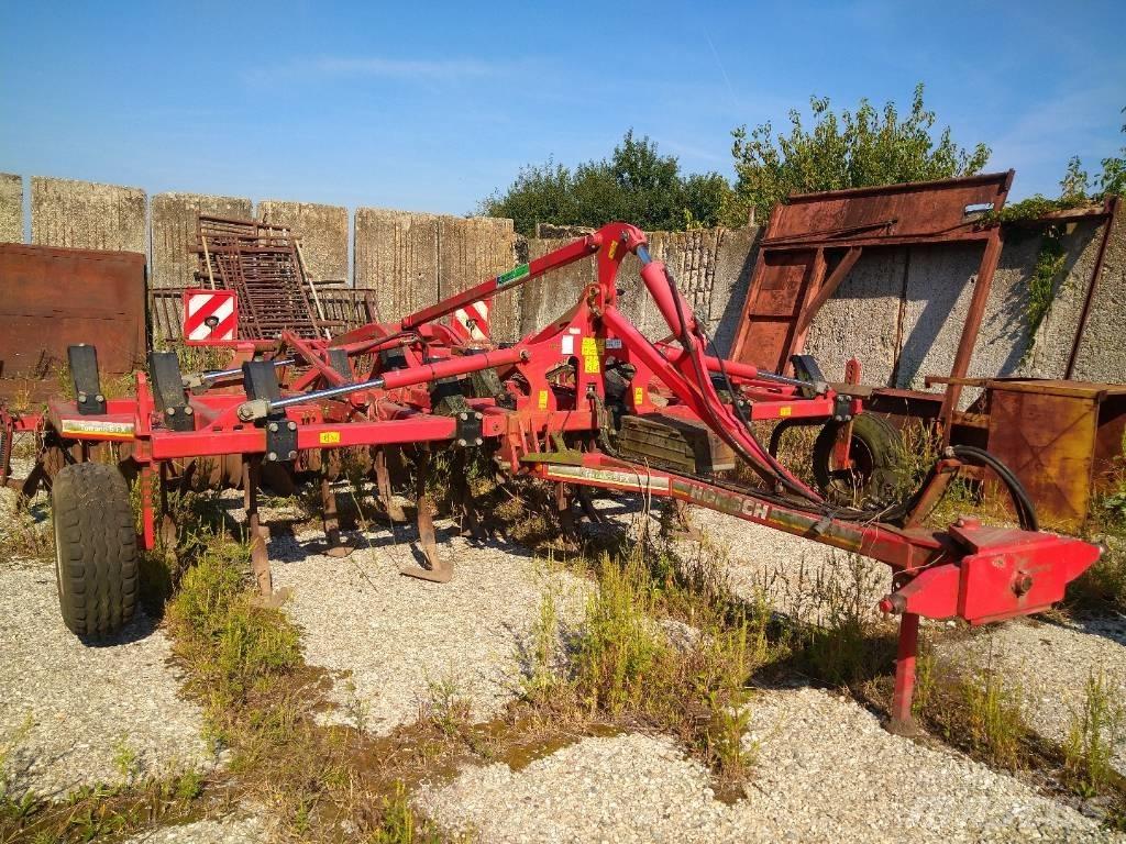 Horsch Terrano 5 FX Grubber