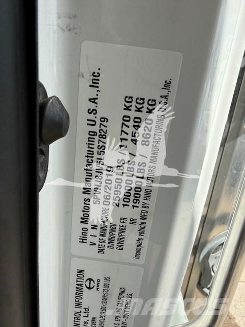 Hino 268A Sonstige Baumaschinen