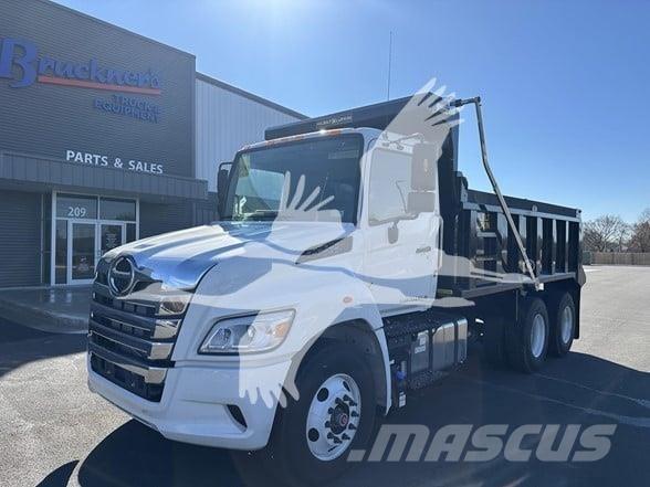 Hino XL8 Kipper