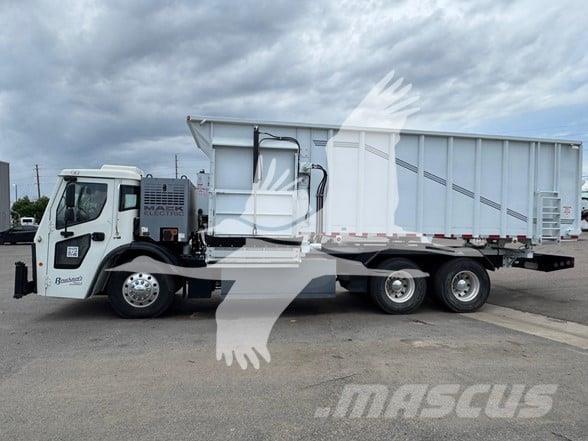 Mack LR64 Sonstige Baumaschinen