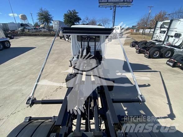 Mack MD6 Sonstige Baumaschinen