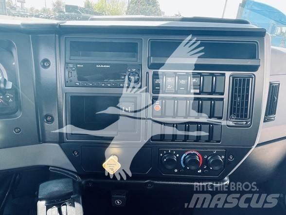 Mack MD6 Sonstige Baumaschinen