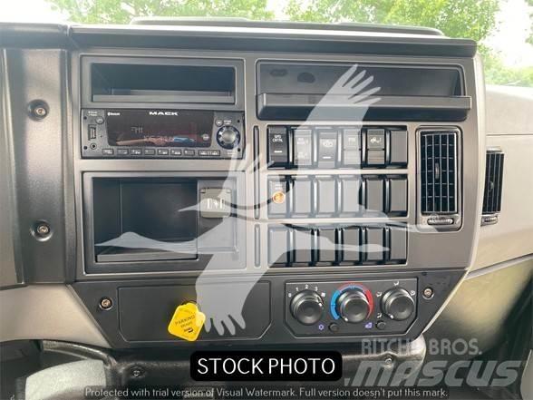 Mack MD6 Sonstige Baumaschinen