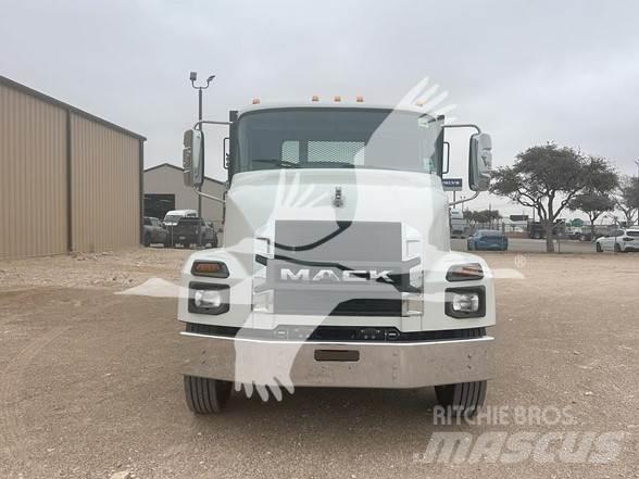 Mack MD6 Sonstige Baumaschinen