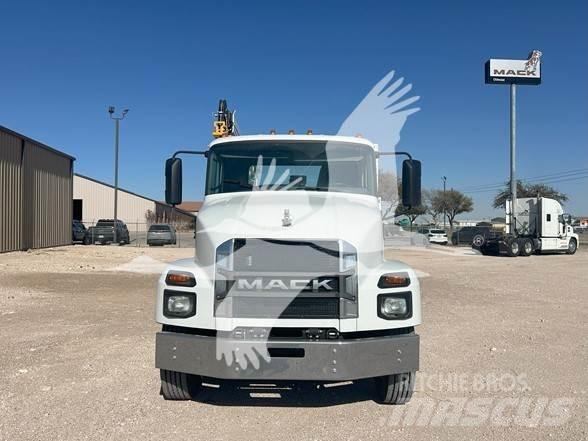 Mack MD6 Sonstige Baumaschinen