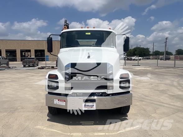 Mack MD6 Sonstige Baumaschinen