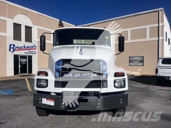 Mack MD6 Sonstige Baumaschinen