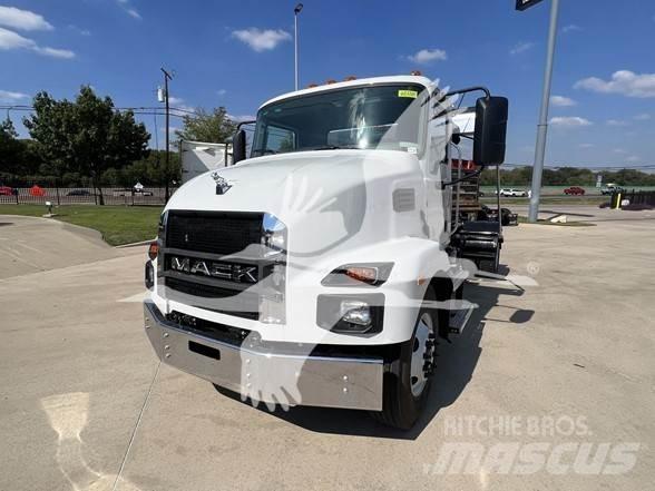 Mack MD7 Sonstige Baumaschinen