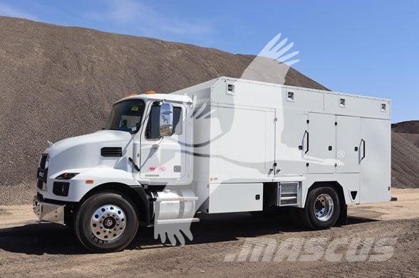 Mack MD7 Sonstige Baumaschinen